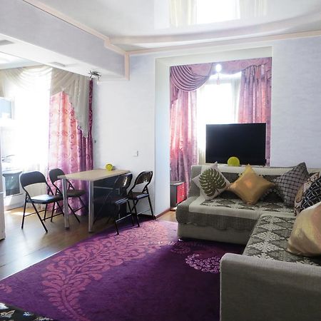 Maximus Apartament Biskek Kültér fotó