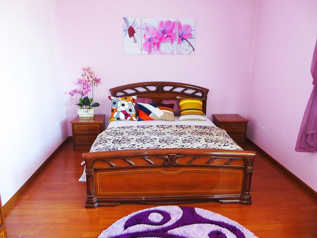 Maximus Apartament Biskek Kültér fotó