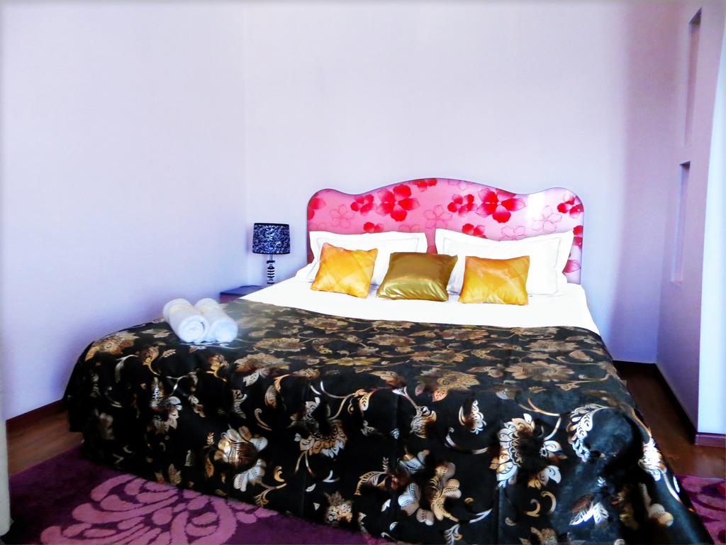 Maximus Apartament Biskek Kültér fotó