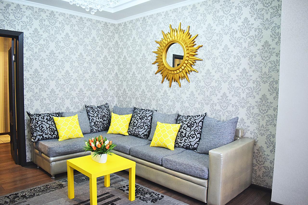 Maximus Apartament Biskek Kültér fotó